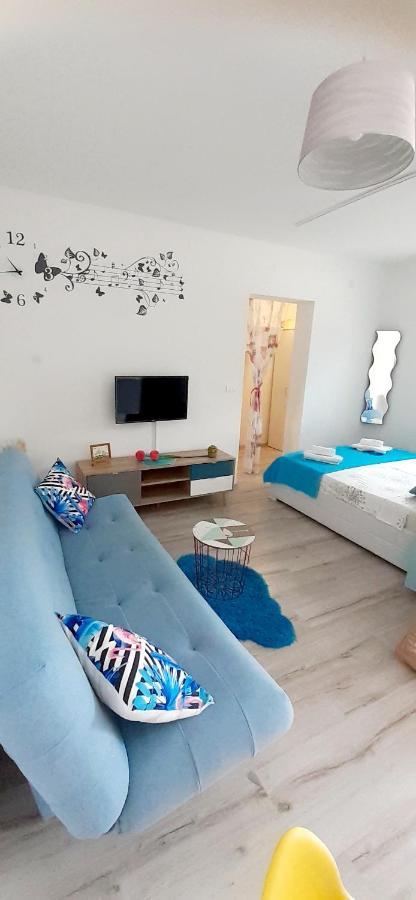 Lennida Studio Apartman With Free Parking Kavran Exteriér fotografie