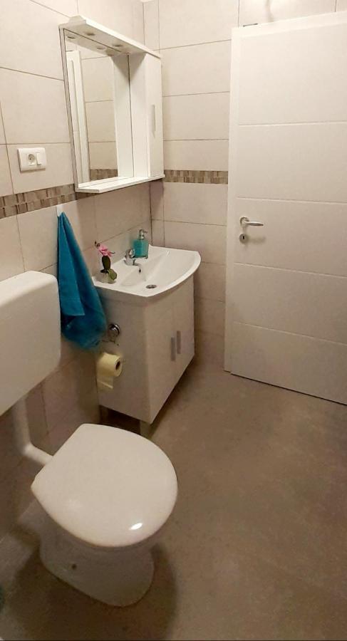 Lennida Studio Apartman With Free Parking Kavran Exteriér fotografie