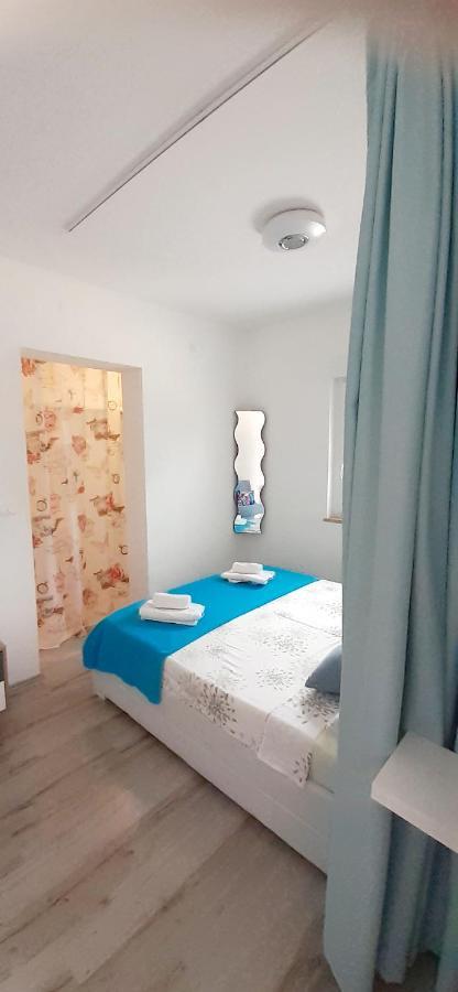 Lennida Studio Apartman With Free Parking Kavran Exteriér fotografie