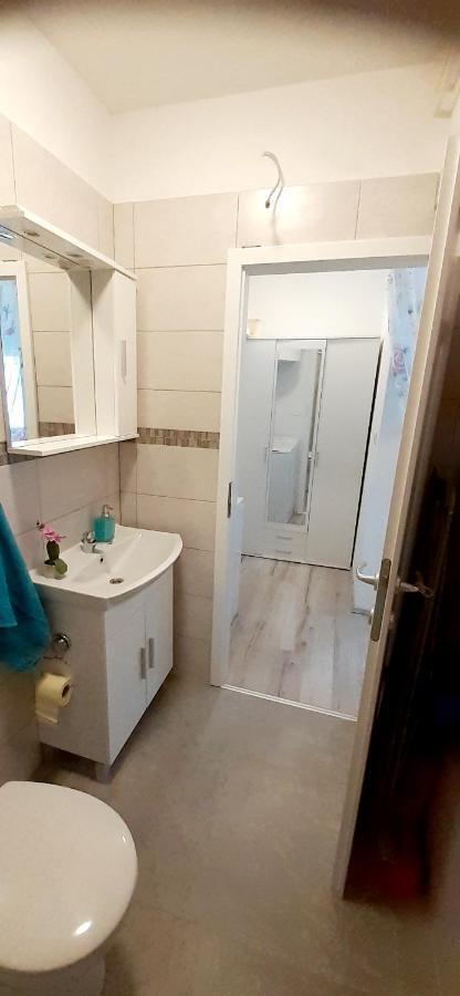 Lennida Studio Apartman With Free Parking Kavran Exteriér fotografie