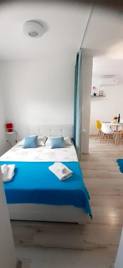 Lennida Studio Apartman With Free Parking Kavran Exteriér fotografie