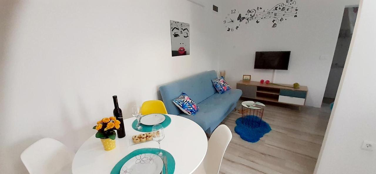 Lennida Studio Apartman With Free Parking Kavran Exteriér fotografie