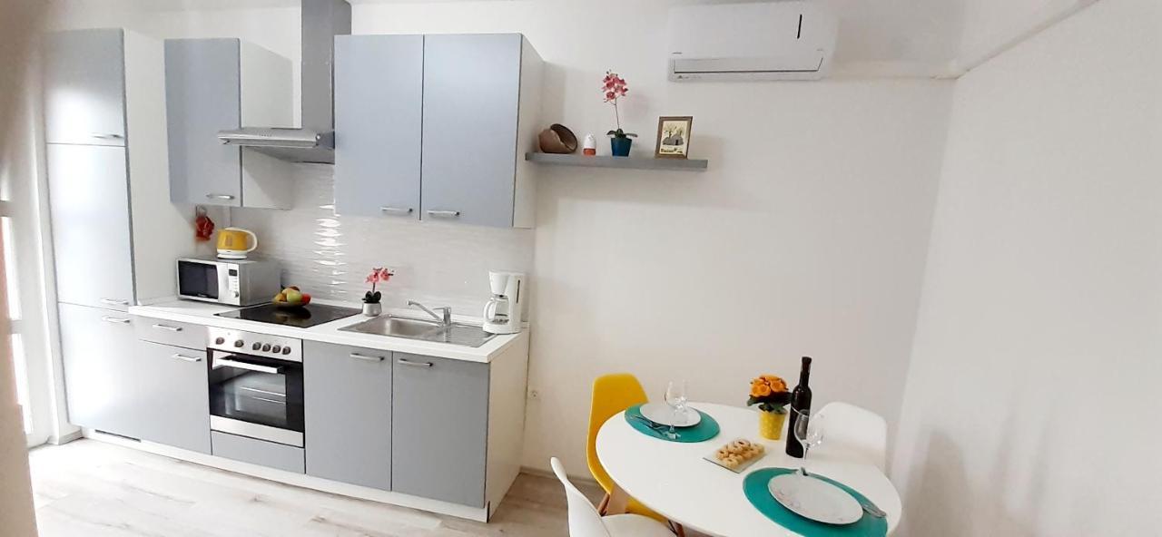 Lennida Studio Apartman With Free Parking Kavran Exteriér fotografie